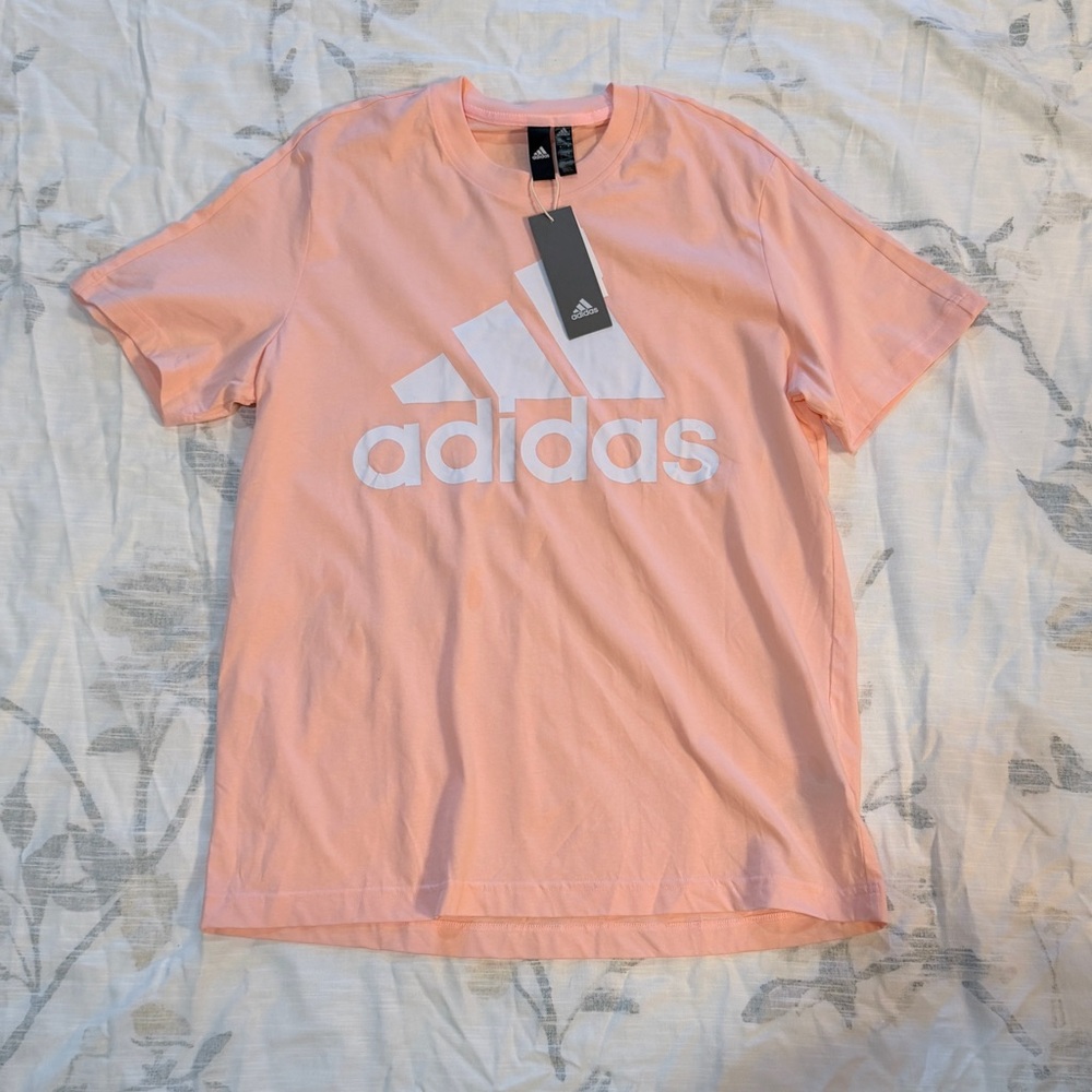 Adidas mens essentials linear tee Size XL CZ7508